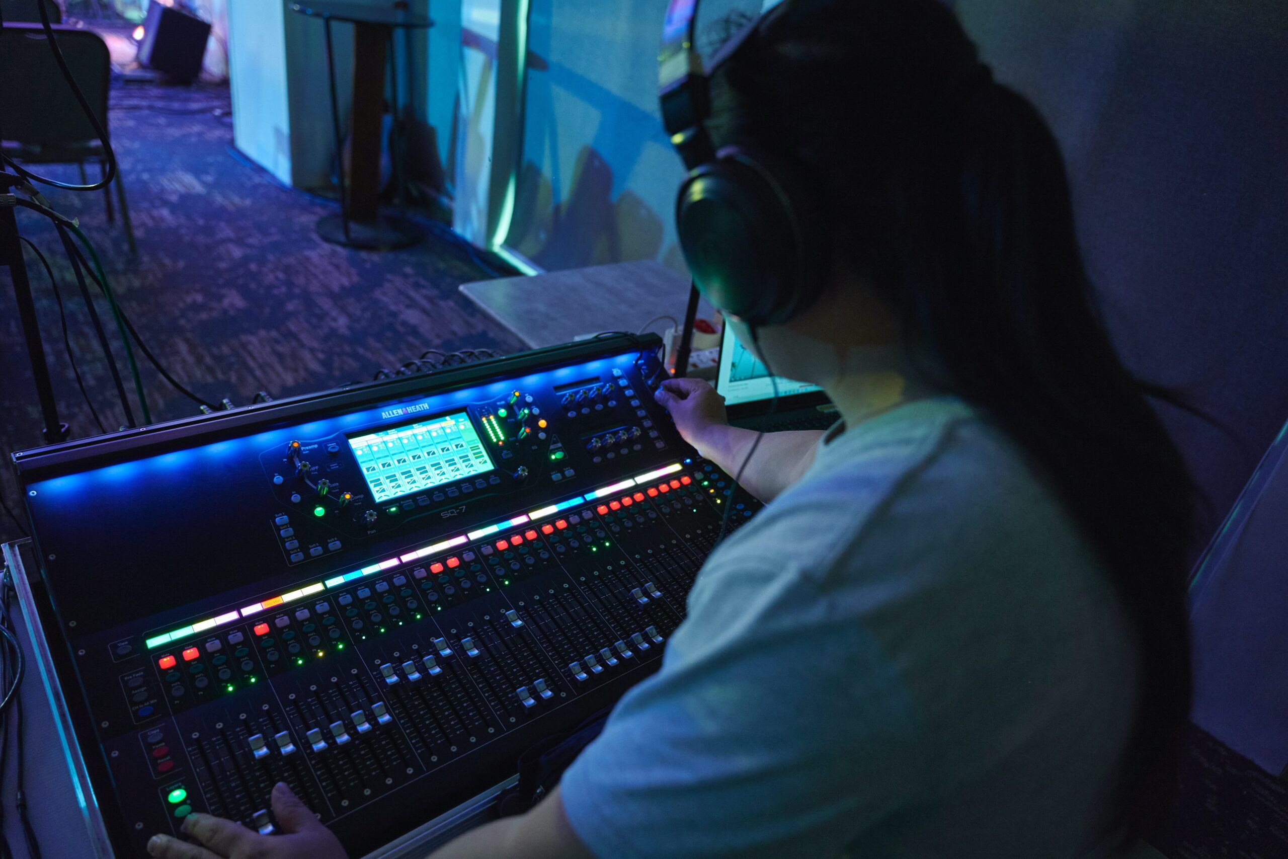 What does an Audio Mixer do? Yellowcat